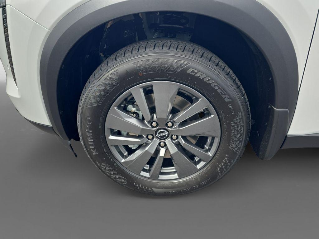 new 2026 Nissan Pathfinder car, priced at $38,884