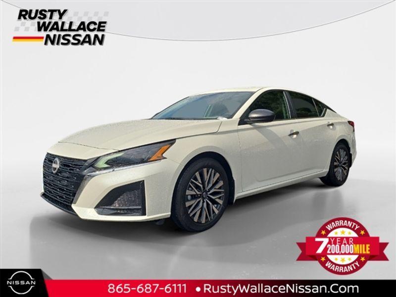 new 2025 Nissan Altima car, priced at $27,557