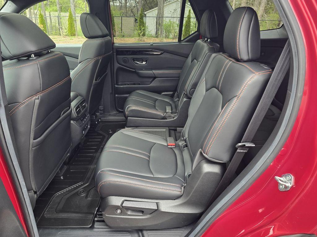 used 2025 Honda Pilot car, priced at $41,188