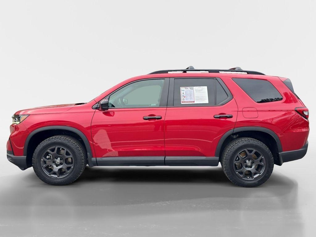 used 2025 Honda Pilot car, priced at $41,188