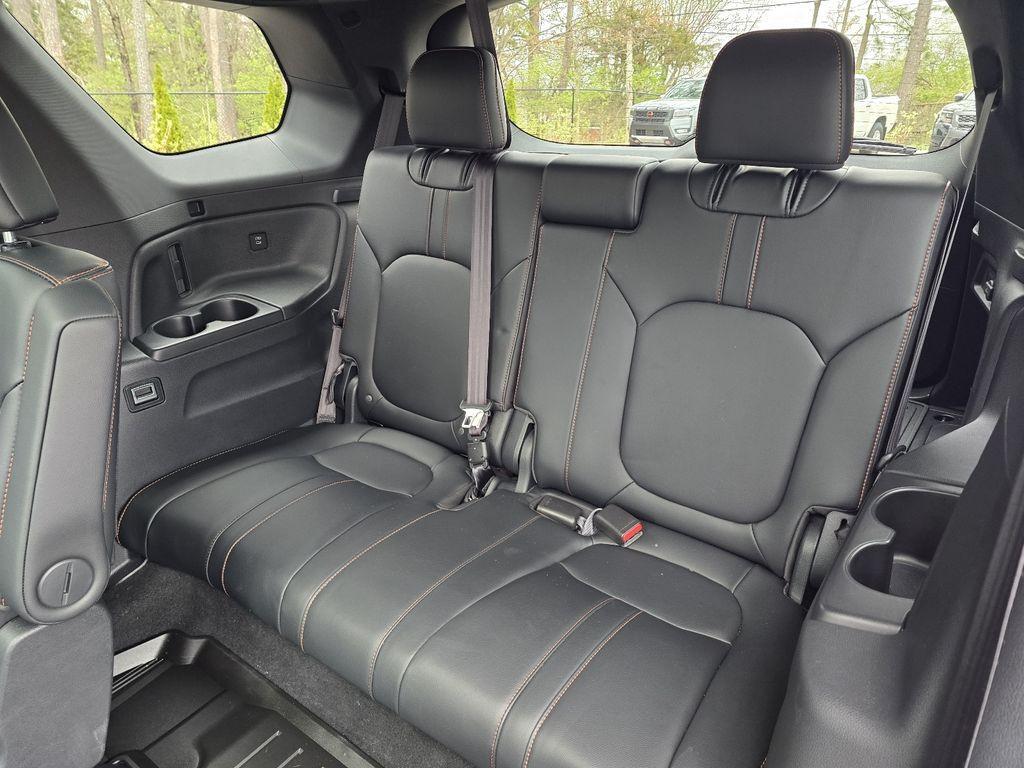 used 2025 Honda Pilot car, priced at $41,188