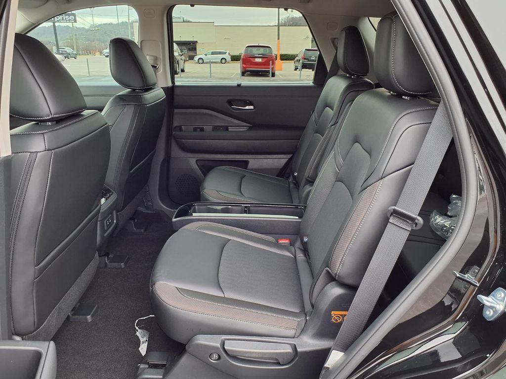 new 2026 Nissan Pathfinder car, priced at $45,132