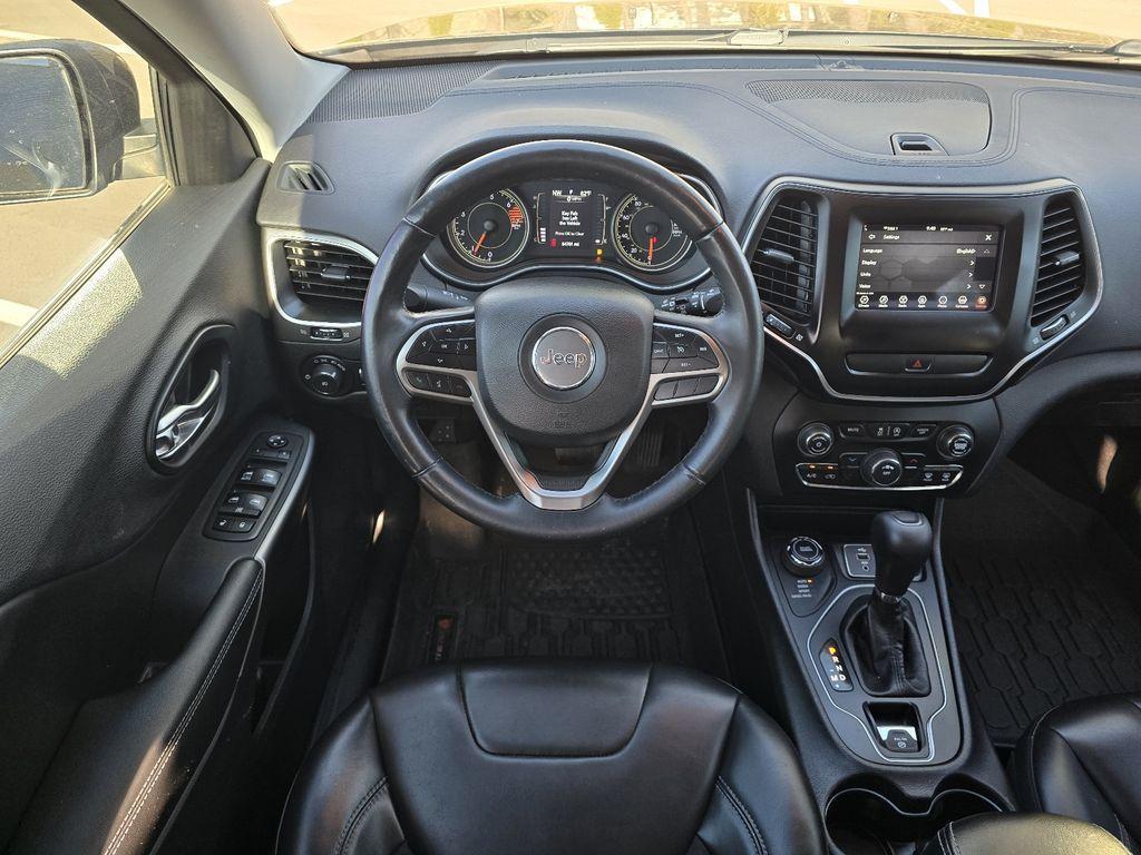 used 2019 Jeep Cherokee car, priced at $13,887