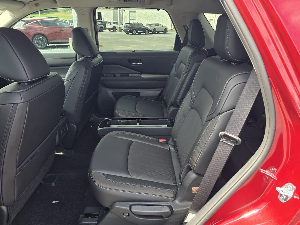 new 2026 Nissan Pathfinder car, priced at $44,087