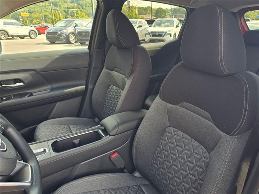 new 2027 Nissan Kicks car, priced at $28,289