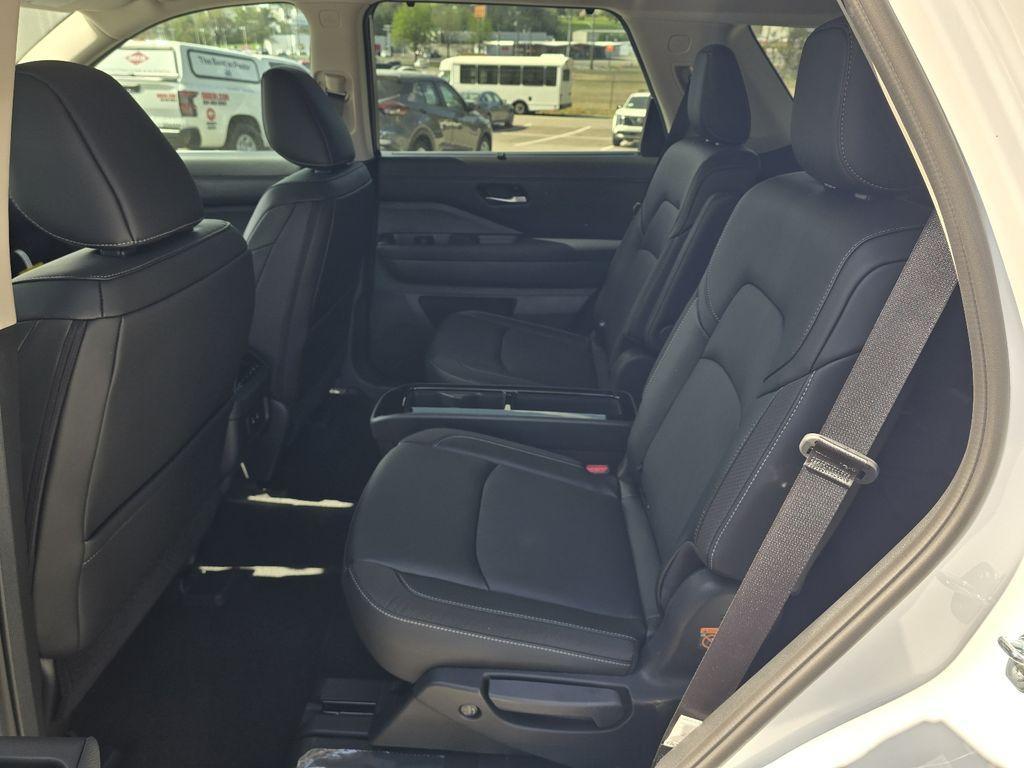 new 2026 Nissan Pathfinder car, priced at $44,087