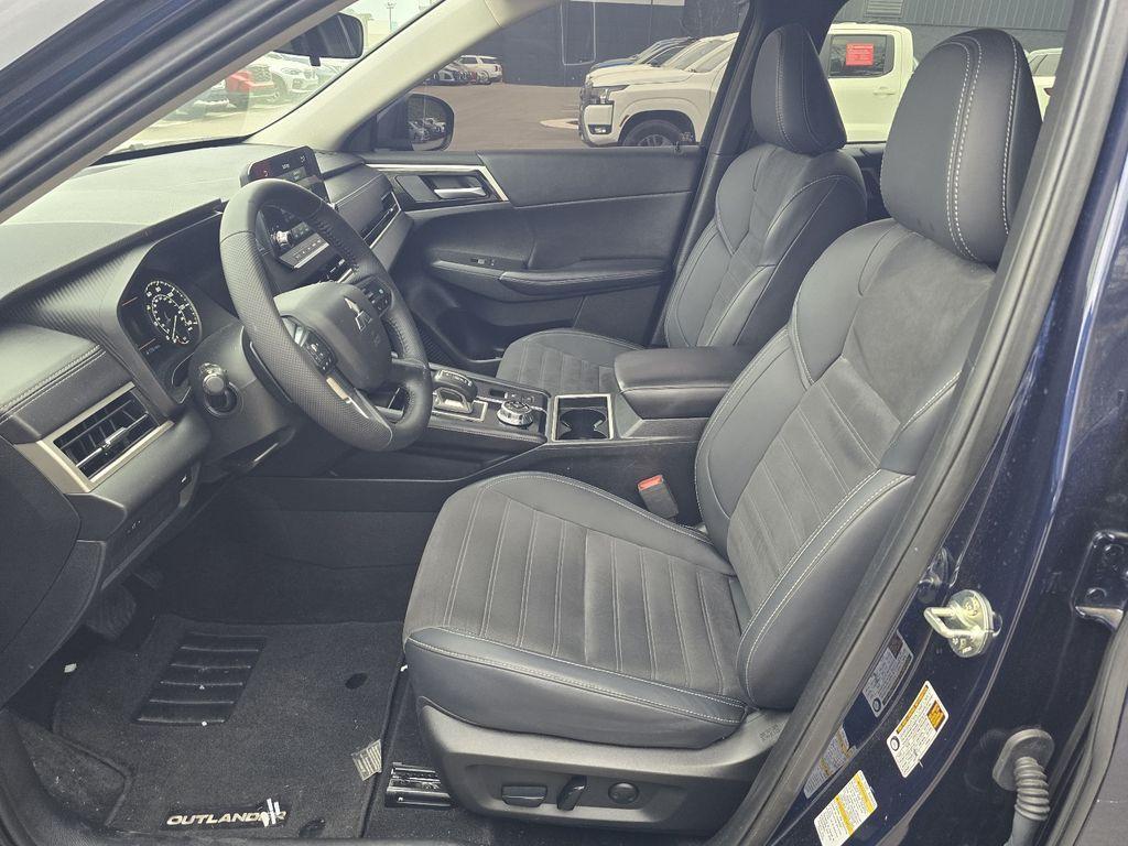 used 2024 Mitsubishi Outlander car, priced at $24,883