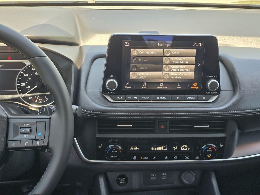 used 2025 Nissan Rogue car, priced at $27,887