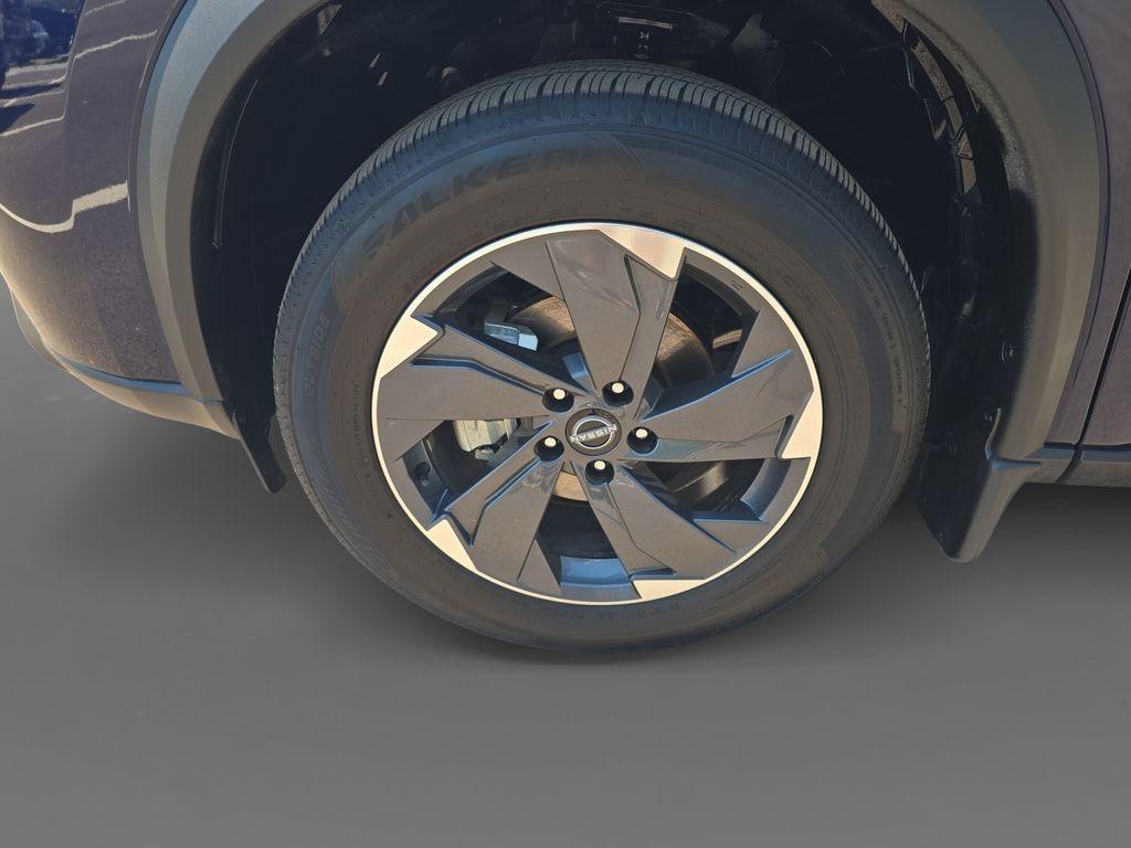 used 2025 Nissan Rogue car, priced at $27,887