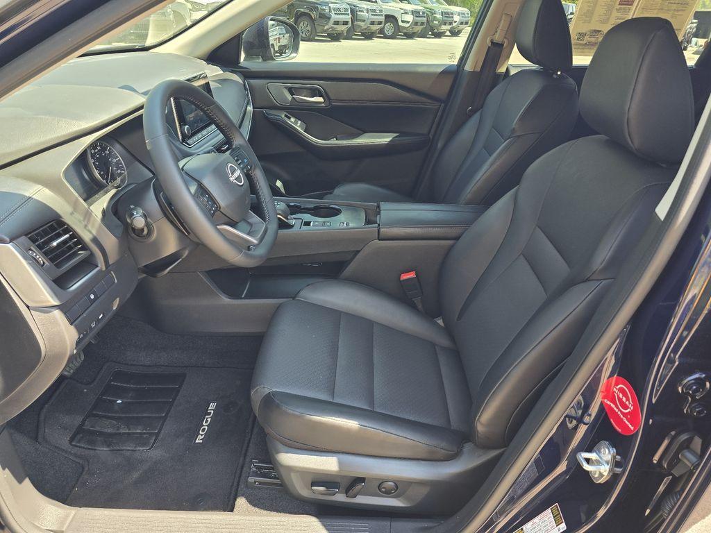 used 2025 Nissan Rogue car, priced at $27,887