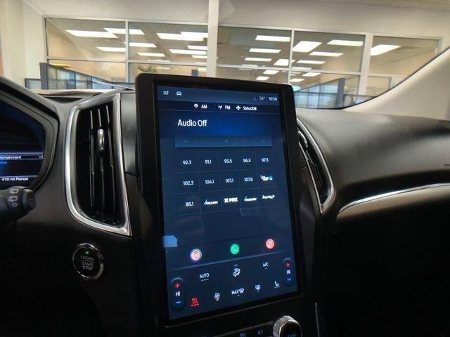 used 2024 Ford Edge car, priced at $26,556