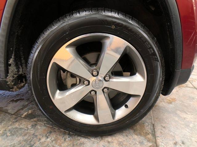 used 2015 Jeep Grand Cherokee car, priced at $14,301