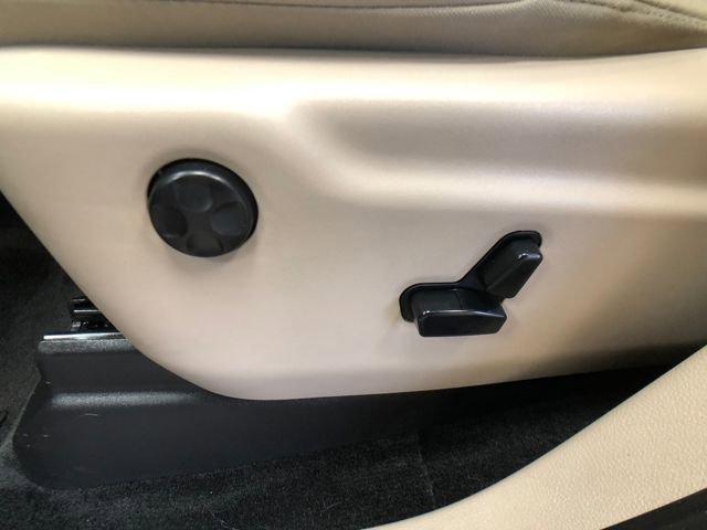 used 2015 Jeep Grand Cherokee car, priced at $14,301