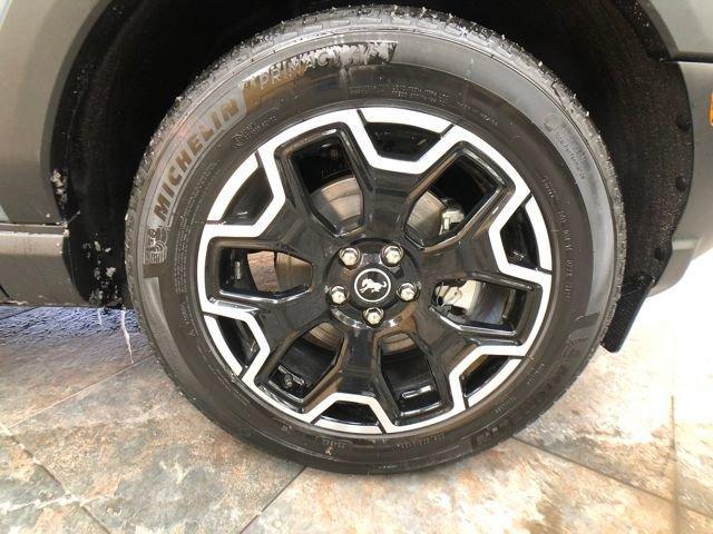 new 2025 Ford Bronco Sport car, priced at $38,326