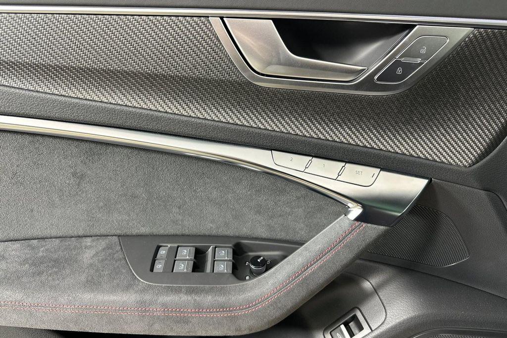 new 2026 Audi RS 6 Avant car, priced at $152,995