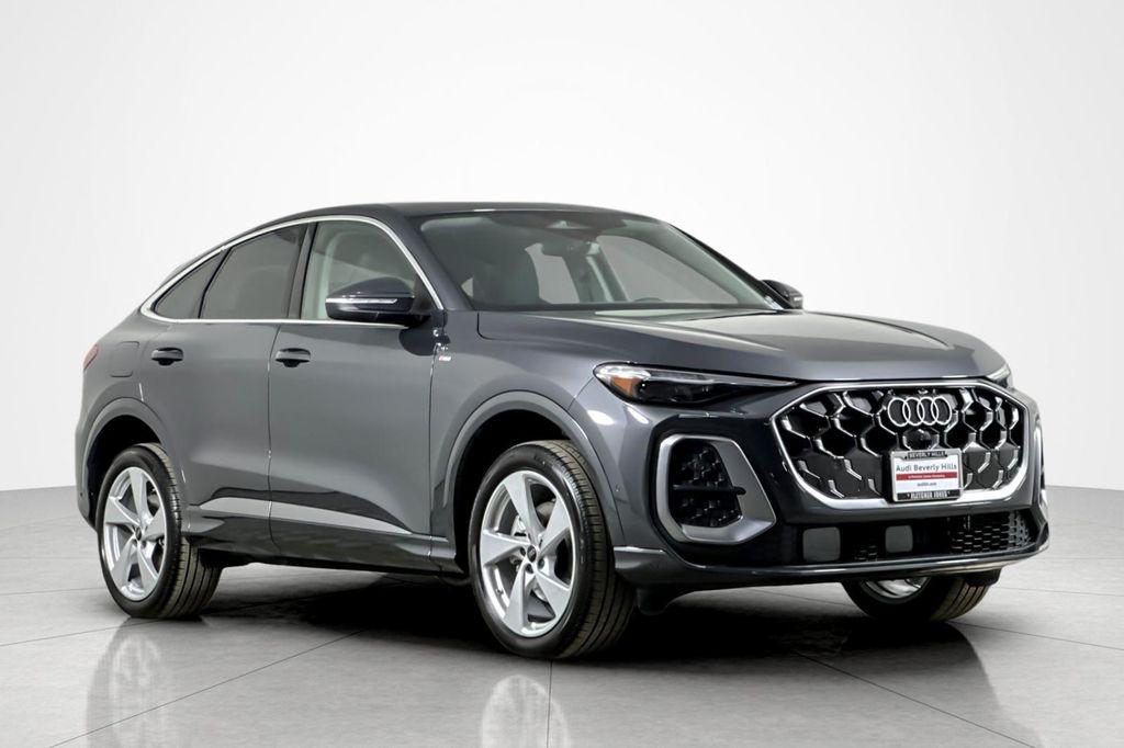 new 2025 Audi Q5 car, priced at $61,800