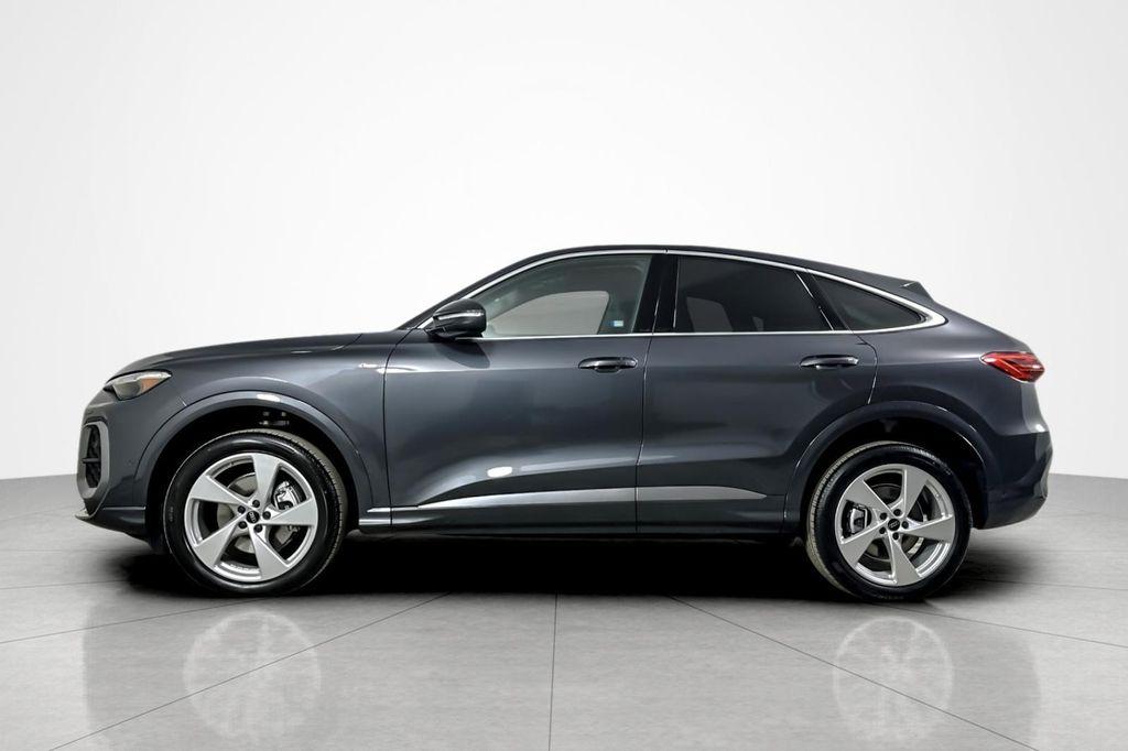 new 2025 Audi Q5 car, priced at $61,800