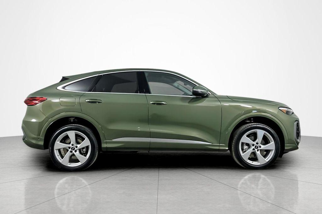 new 2025 Audi Q5 car, priced at $62,390