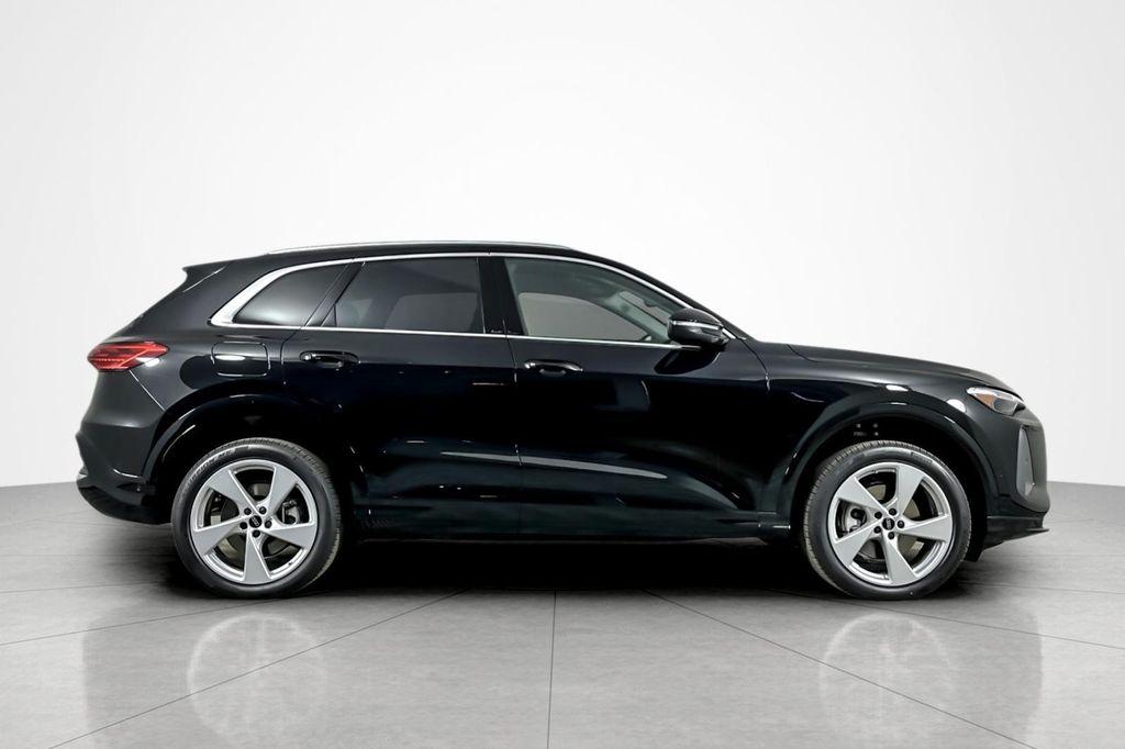 new 2025 Audi Q5 car, priced at $60,440