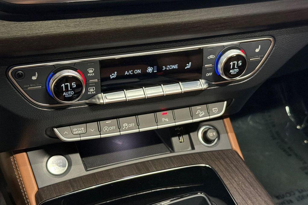 Audi Q5 view 18