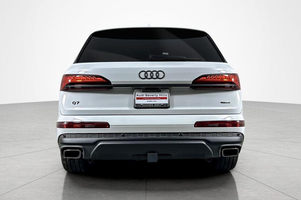 new 2026 Audi Q7 car, priced at $78,595
