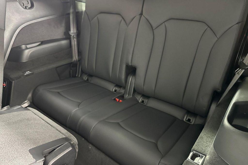 new 2026 Audi Q7 car, priced at $78,815