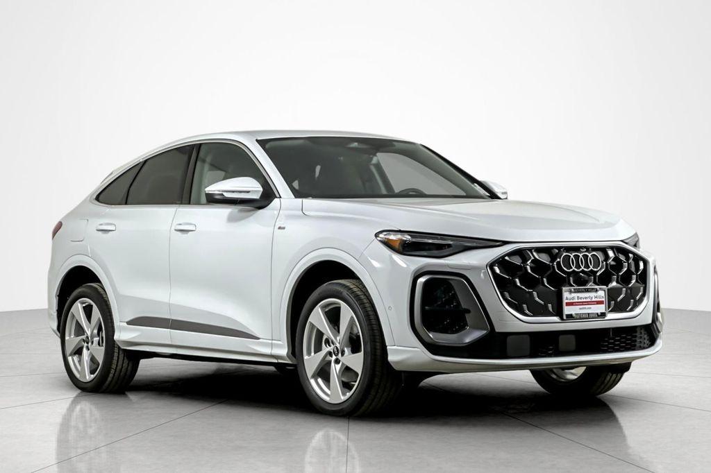 new 2025 Audi Q5 car, priced at $61,715