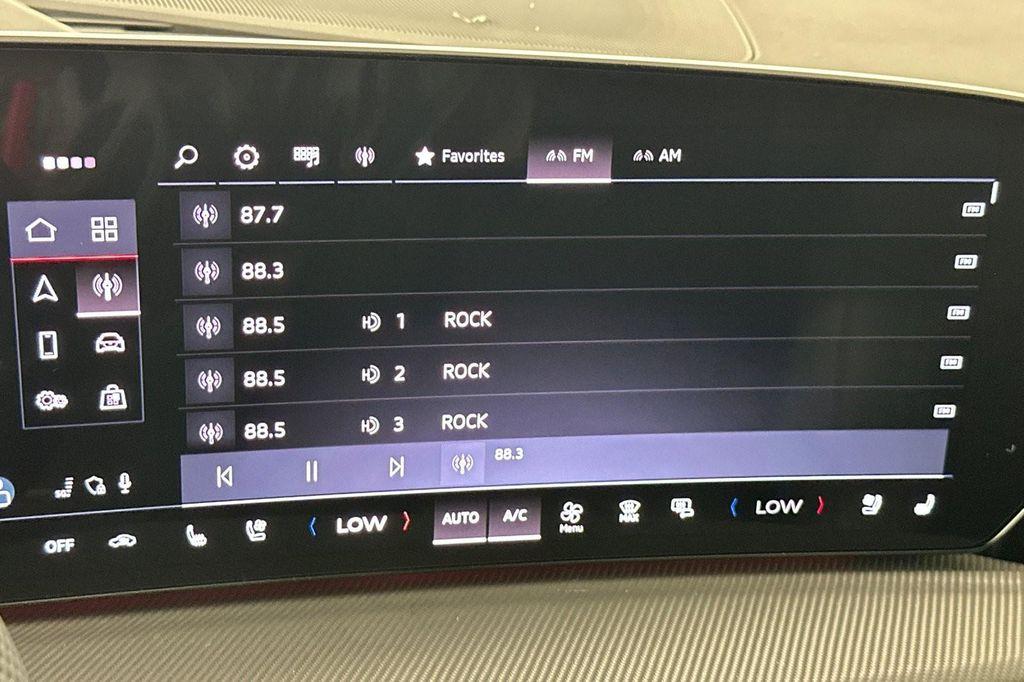 new 2025 Audi SQ5 car, priced at $72,740