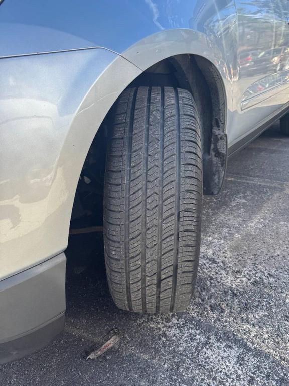 used 2012 Chevrolet Traverse car, priced at $5,000