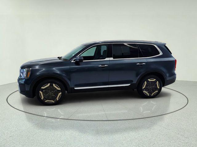 used 2023 Kia Telluride car, priced at $34,121