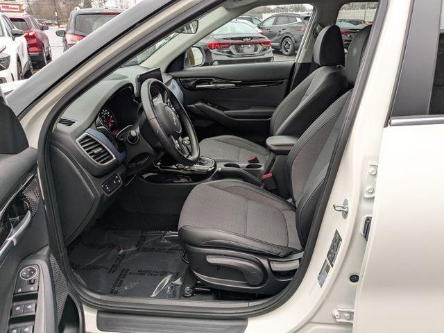 used 2023 Kia Seltos car, priced at $21,904