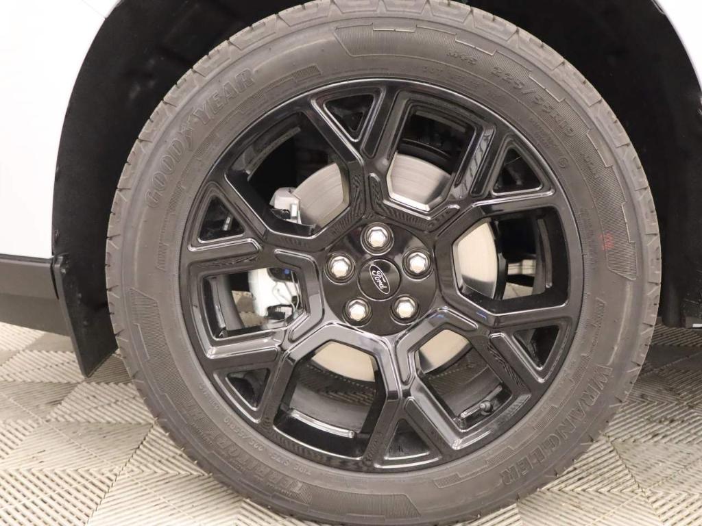 new 2025 Ford Maverick car, priced at $36,505