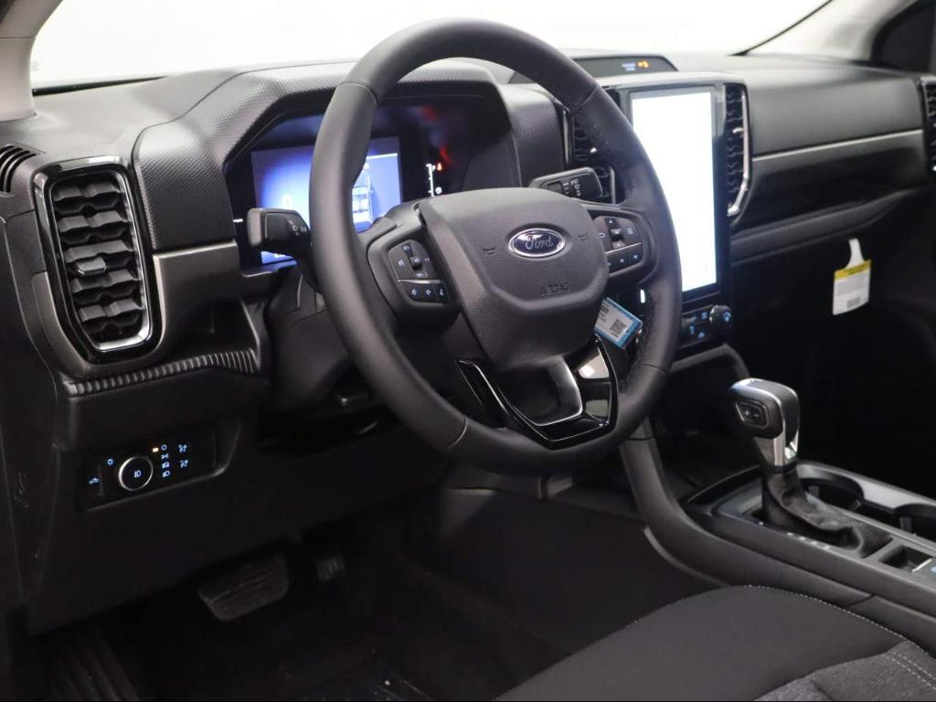 new 2025 Ford Ranger car, priced at $40,260