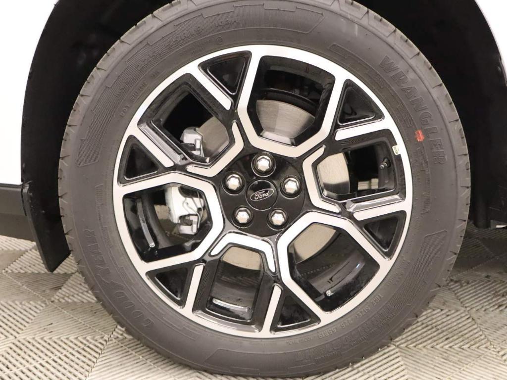 new 2025 Ford Maverick car, priced at $35,900