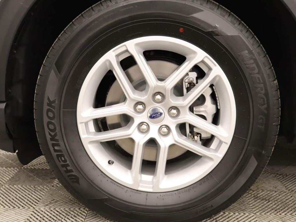 new 2026 Ford Explorer car, priced at $39,091