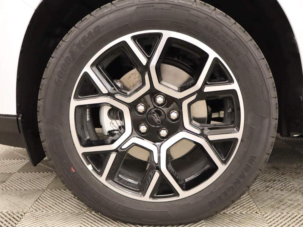 new 2025 Ford Maverick car, priced at $35,860