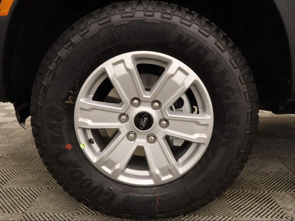 new 2025 Ford Ranger car, priced at $30,780