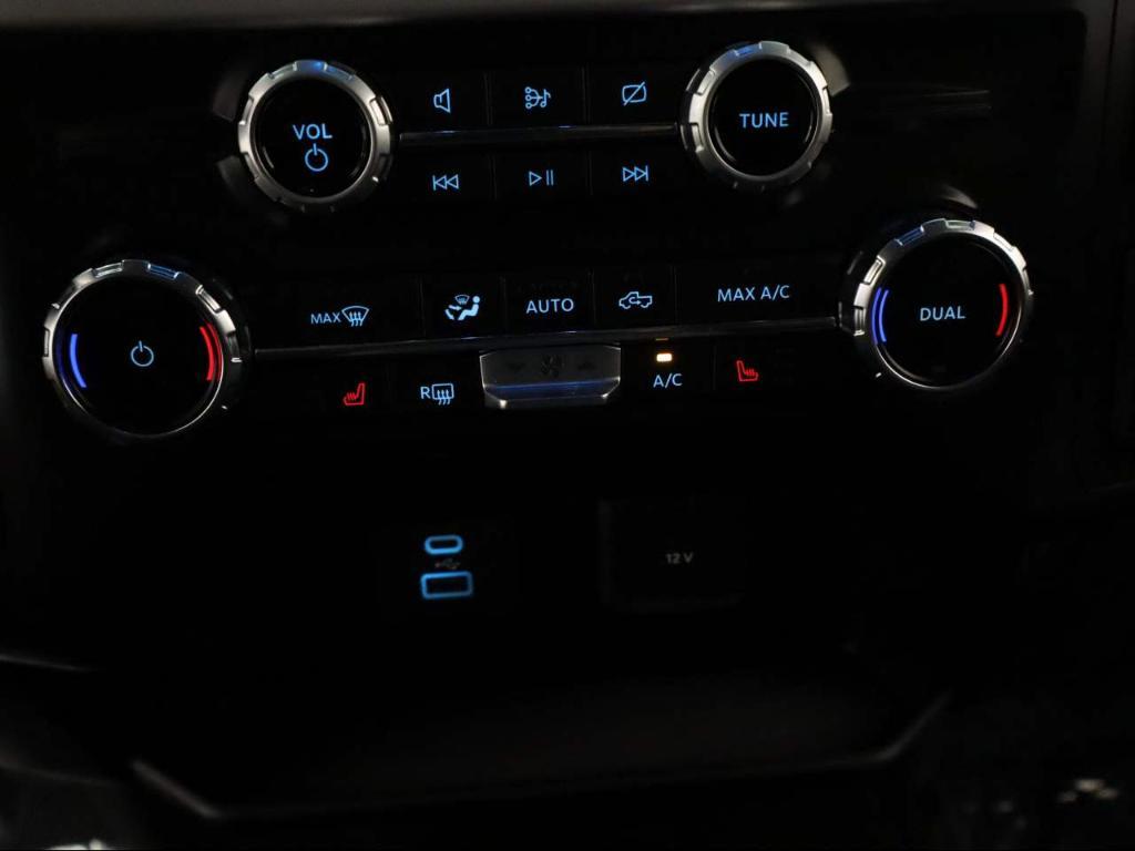 used 2022 Ford F-150 car, priced at $32,995