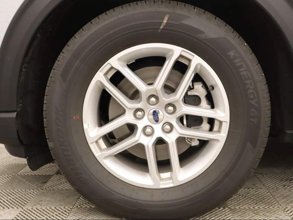 new 2026 Ford Explorer car, priced at $43,985