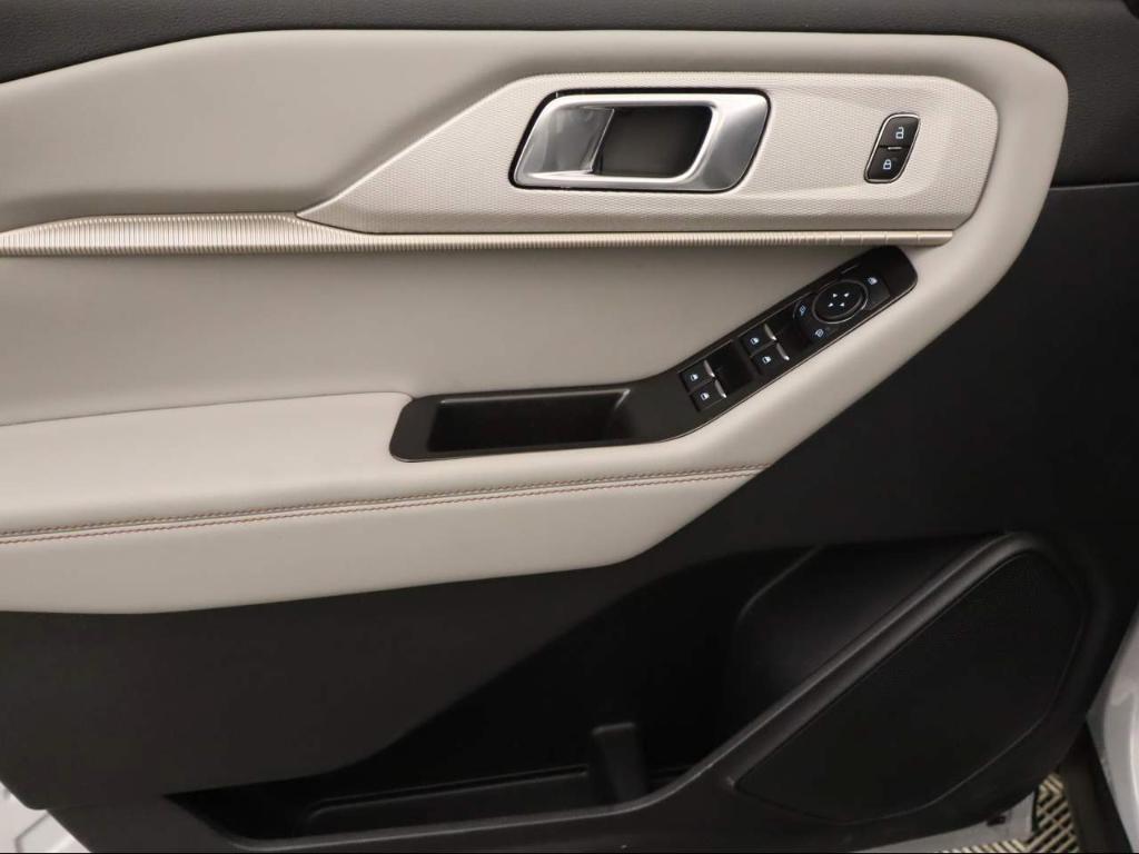 new 2026 Ford Explorer car, priced at $43,985