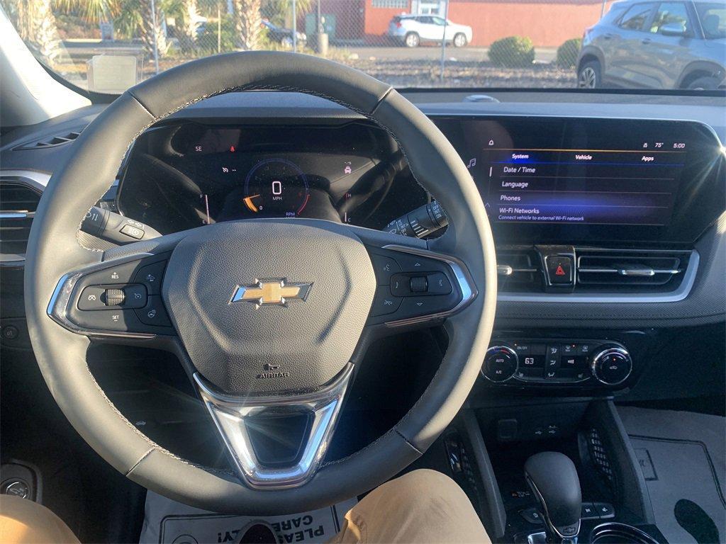 new 2025 Chevrolet TrailBlazer car, priced at $26,465