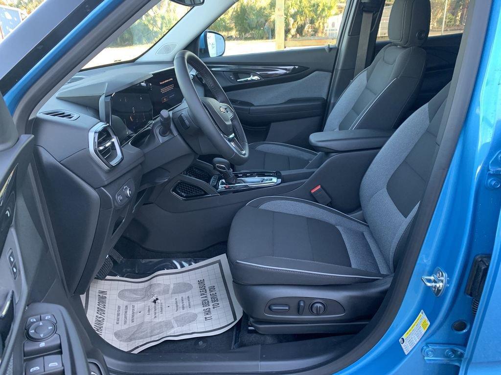 new 2025 Chevrolet TrailBlazer car, priced at $26,465
