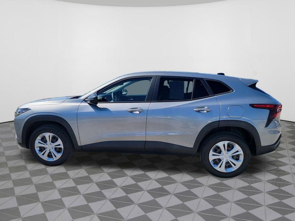 used 2024 Chevrolet Trax car, priced at $20,998