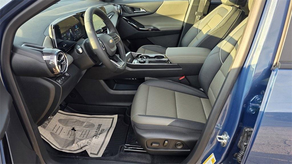 new 2026 Chevrolet Equinox car, priced at $30,855