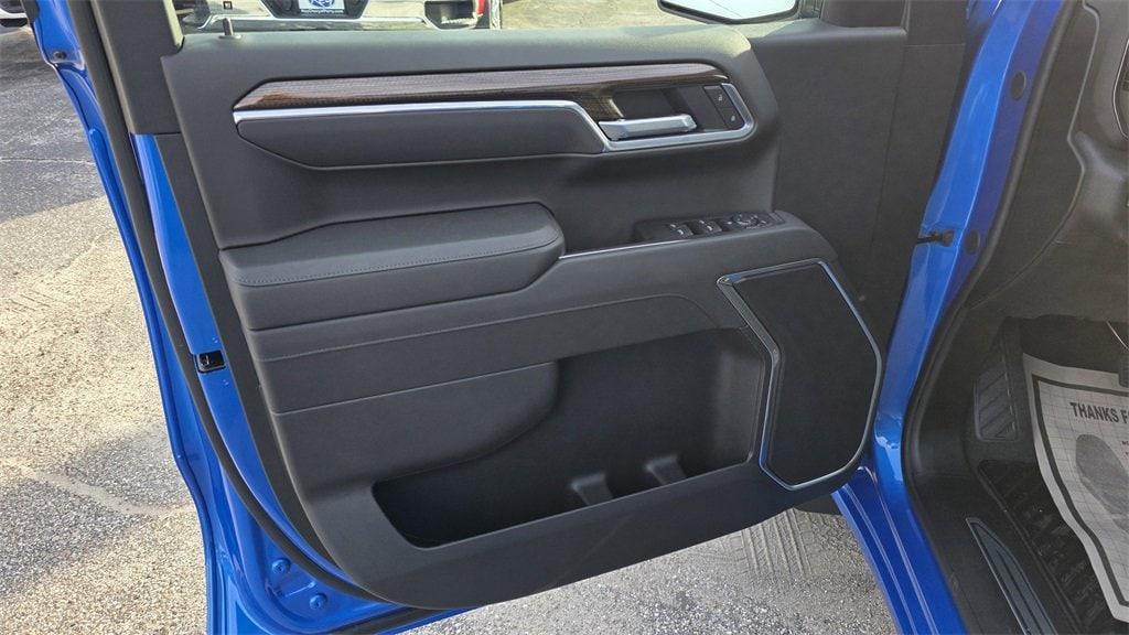 new 2026 Chevrolet Silverado 1500 car, priced at $42,890