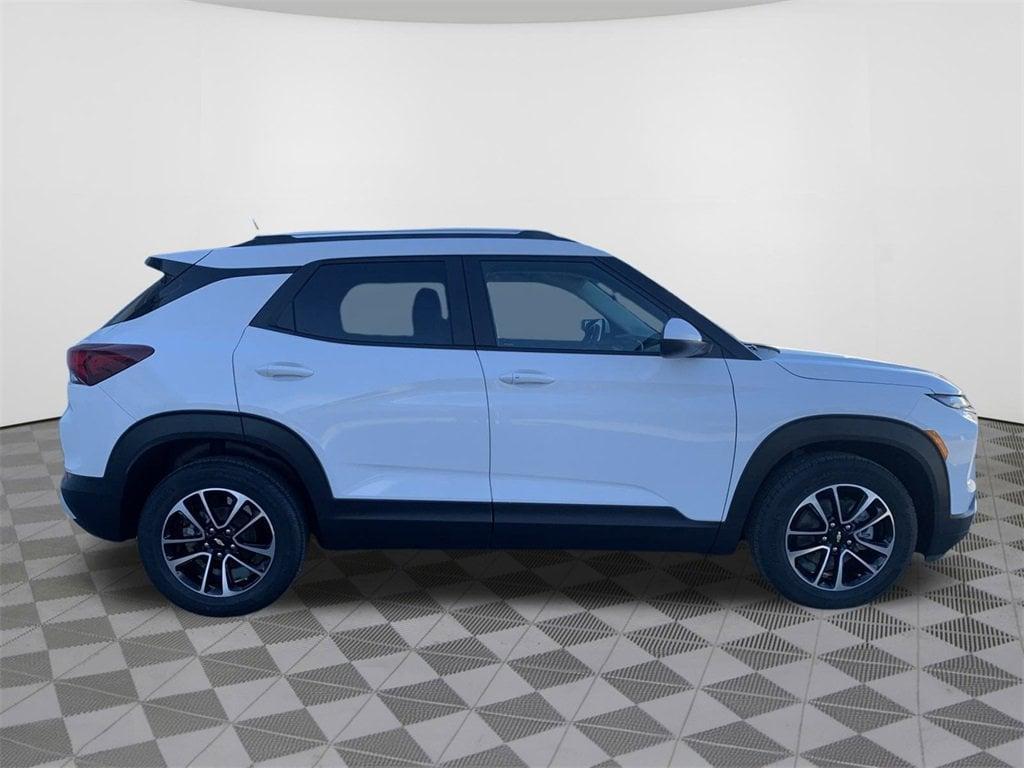 new 2025 Chevrolet TrailBlazer car, priced at $25,575