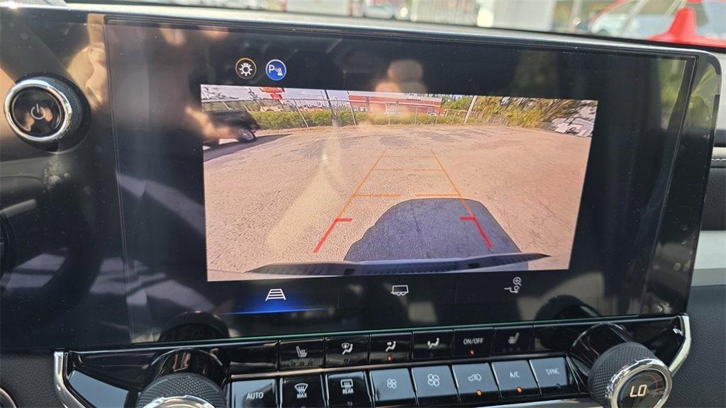 new 2025 Chevrolet Colorado car, priced at $33,180