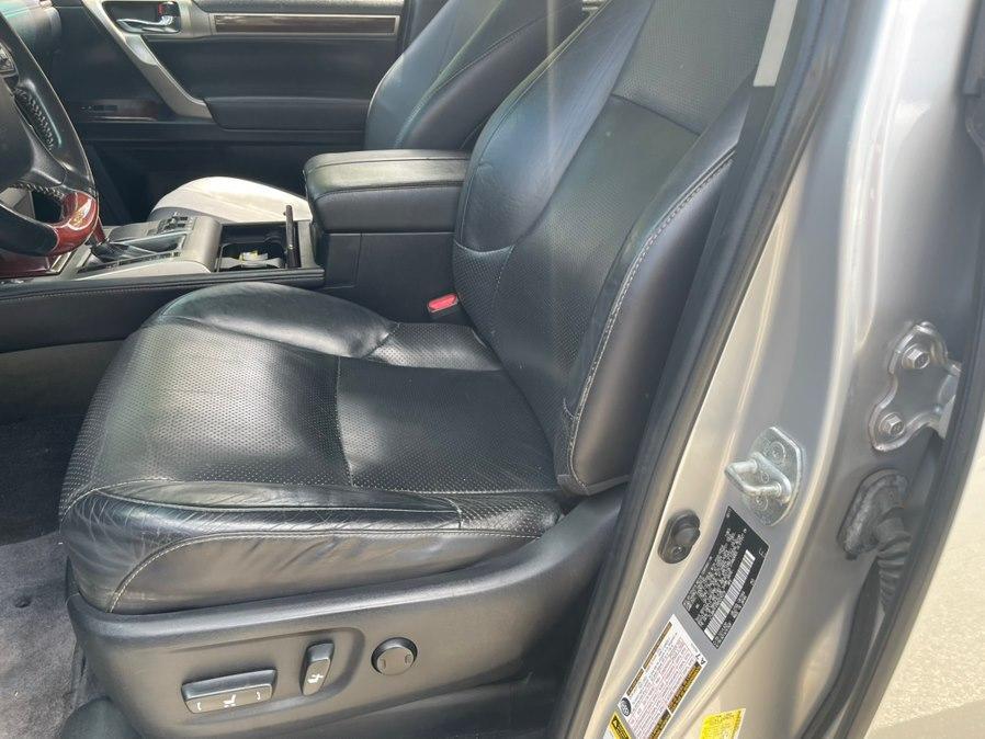 Lexus GX view 26