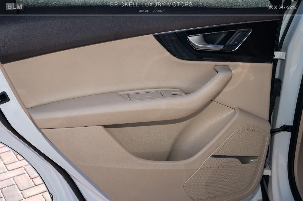 used 2019 Audi Q7 car, priced at $19,500