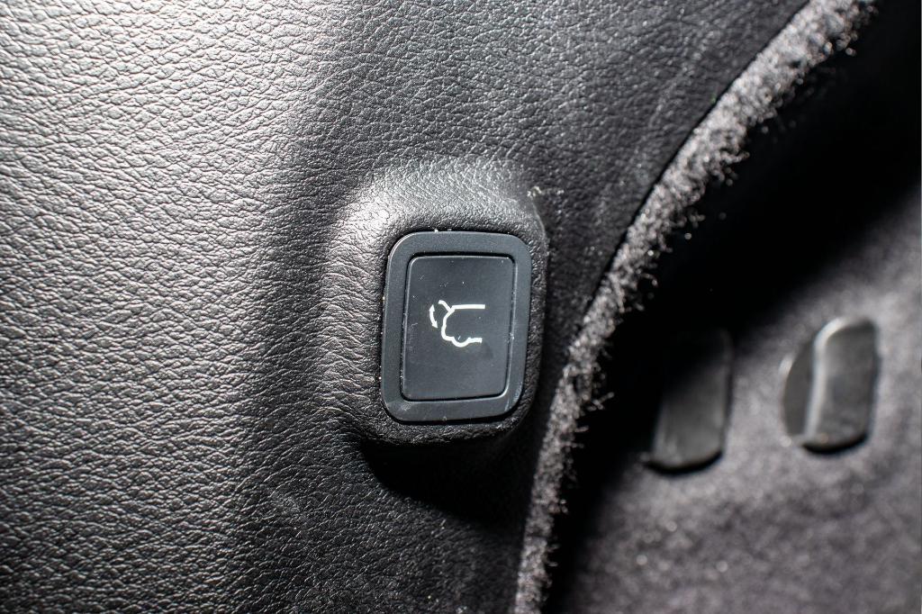 used 2019 Jeep Cherokee car, priced at $16,500